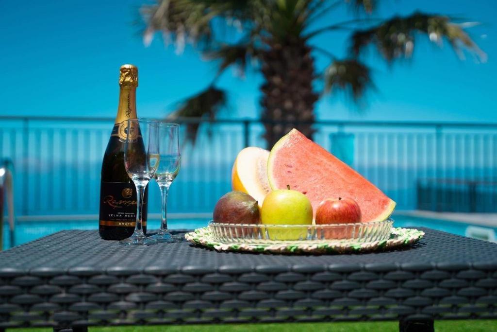 Villa Rosa With Private Pool By Hr Madeira Ribeira Brava Luaran gambar